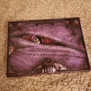 Lunatick Cosmetic labs contour palette